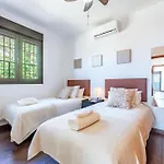 بيت للعطل Vb Moraleda 4br Sea Views بينالماذينا